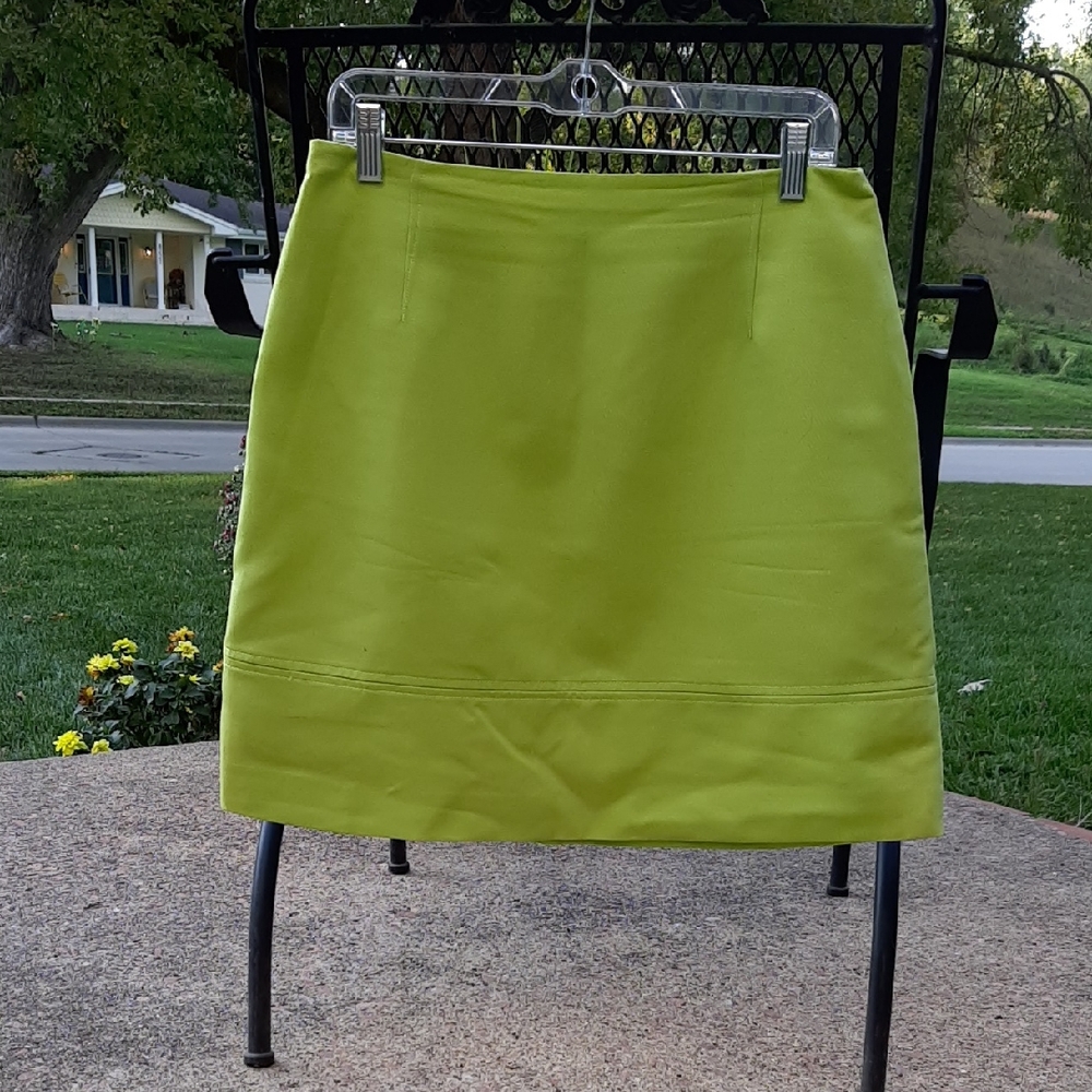 Lime Green Worsted Wool Mini Sz 12